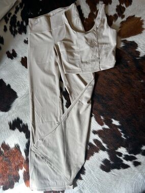 High-Waist Cream Ribbed Women's Pants & Matching Crop Top Set